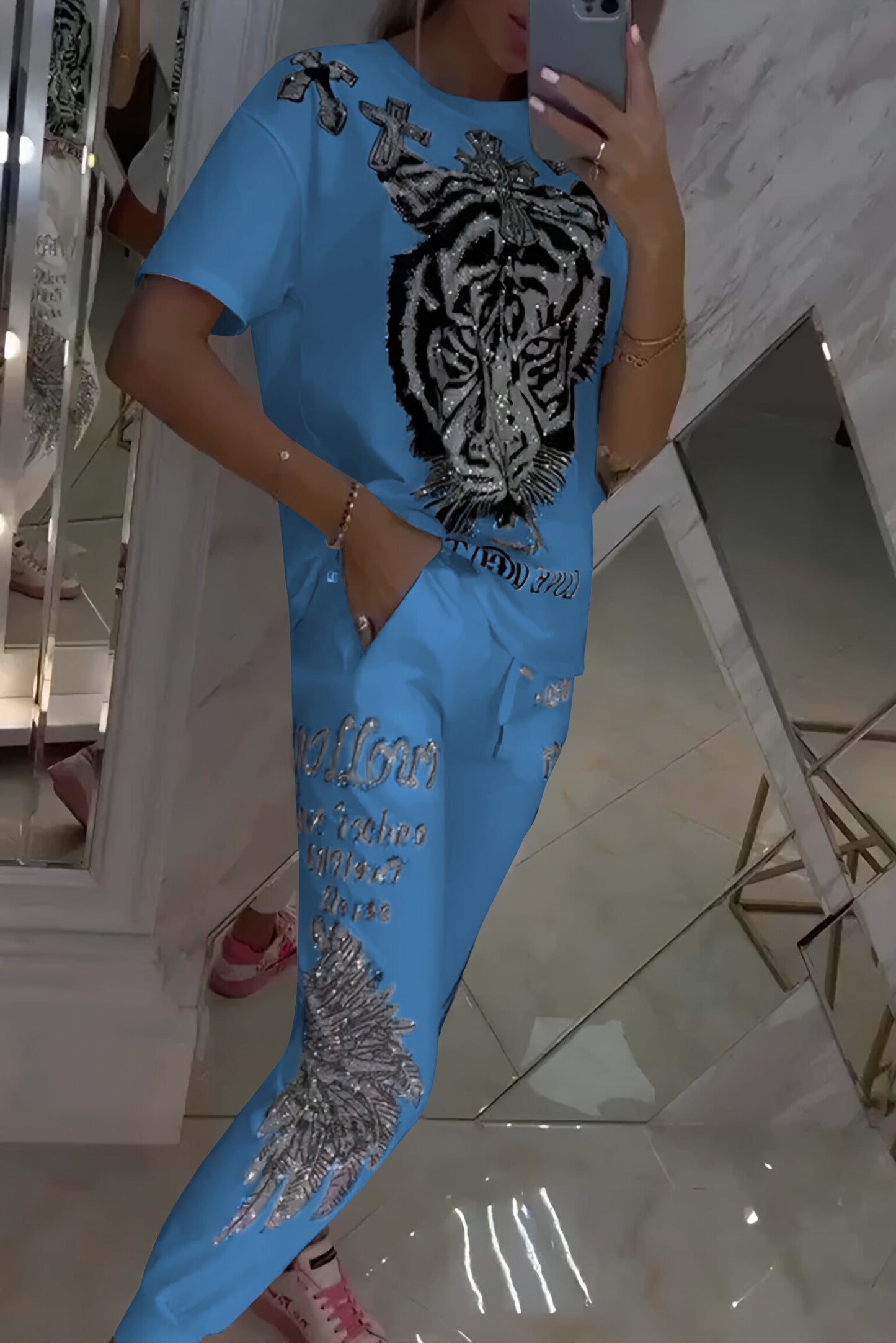 Γυναικείο σετ δύο τεμαχίων, τοπ και παντελόνι σε μοντέρνο ρομβοειδές σχέδιο-GR