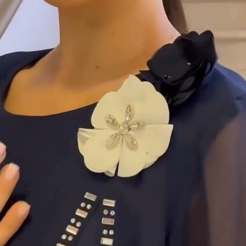 🌸✨【S-4XL】Ženska mrežasta obleka z okroglim izrezom in cvetličnim poudarkom-SI