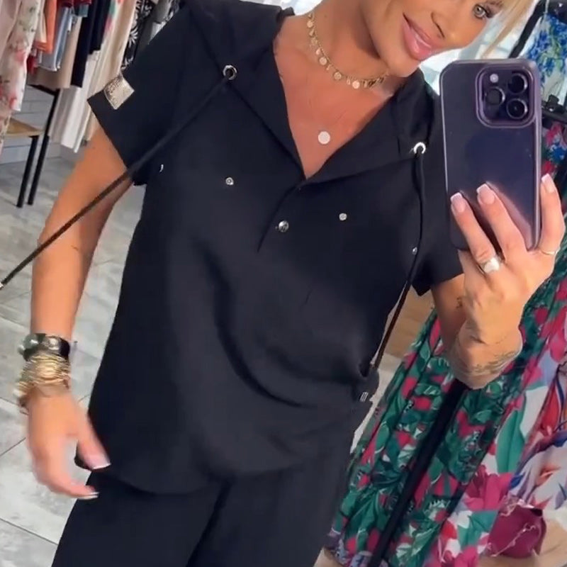 Μπλούζα με κουκούλα και V ντεκολτέ, κοντομάνικο, παντελόνι, σετ δύο τεμαχίων-GR