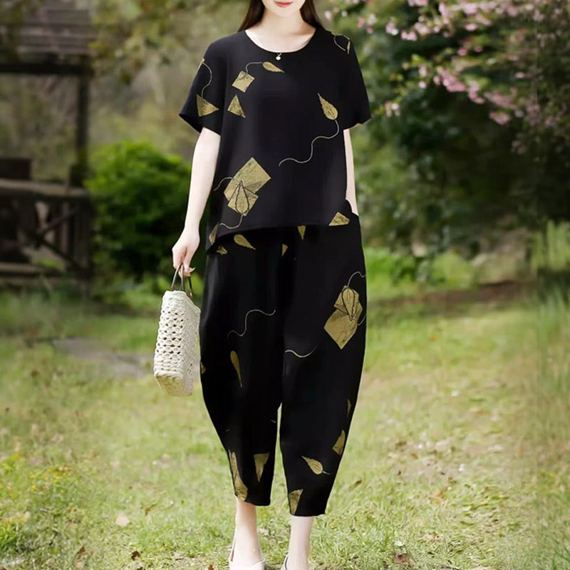 💞 Moteriškas raštuotas trumpų rankovių viršutinis komplektas ir plačios trumpintos kelnės-LT