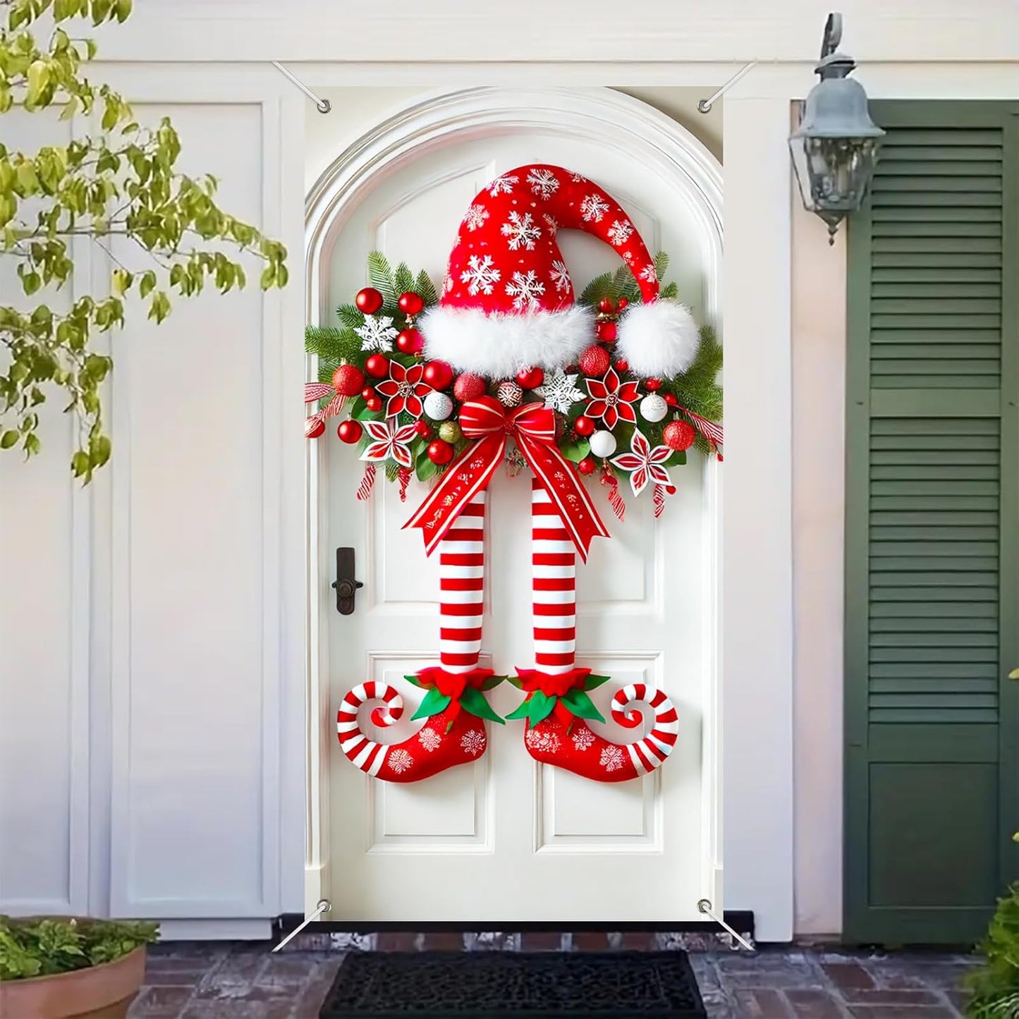 Χριστουγεννιάτικο πανό με πόδια ξωτικού στην πόρτα-GR