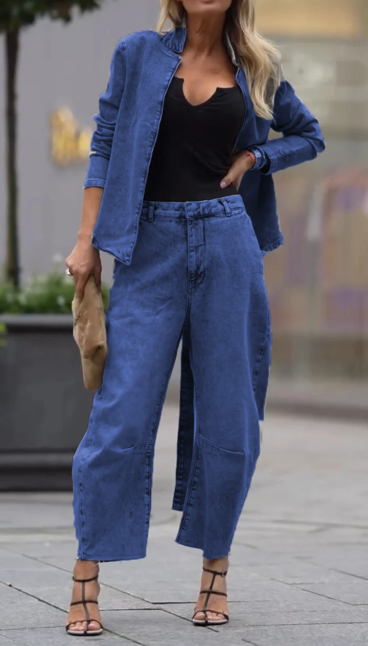 Γυναικείο παλτό και παντελόνι με στρογγυλή λαιμόκοψη σε ένα casual σετ-GR