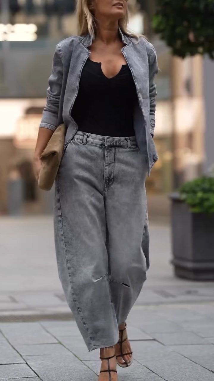 Γυναικείο παλτό και παντελόνι με στρογγυλή λαιμόκοψη σε ένα casual σετ-GR