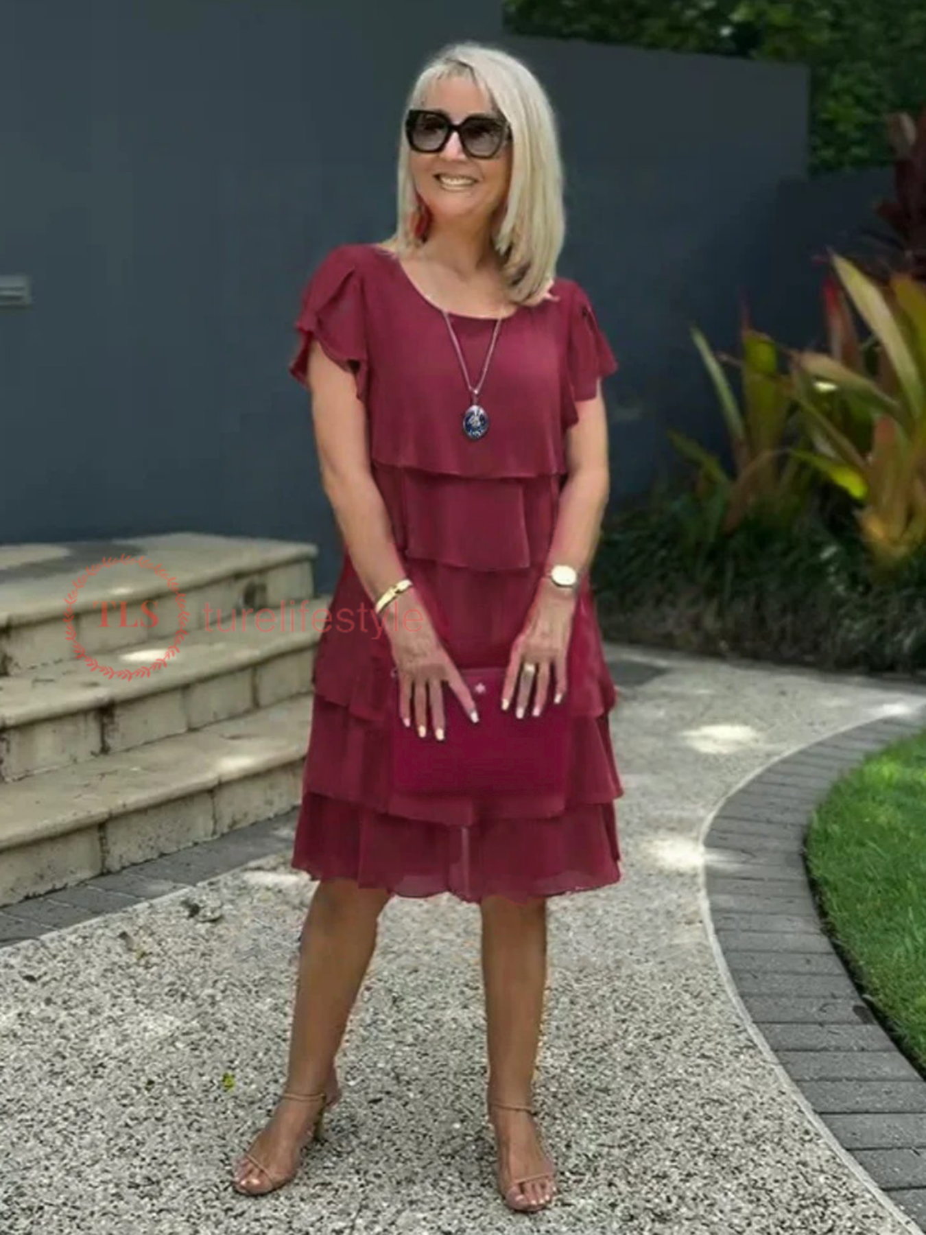 Vestido ancho con capas de gasa.-ES