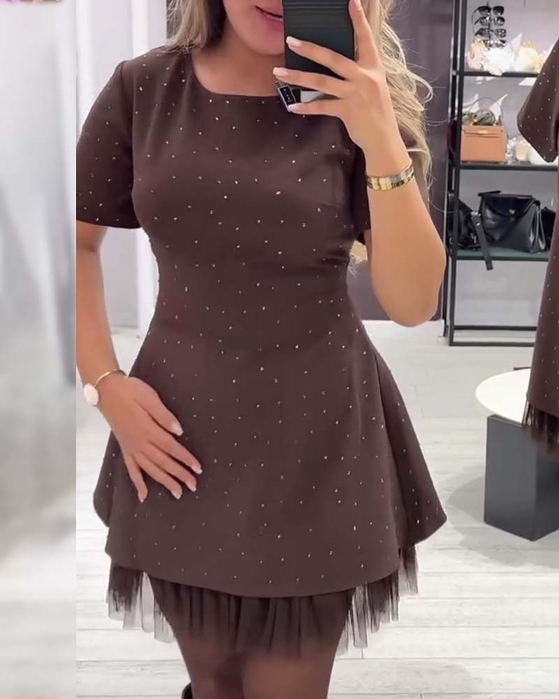 Elegantno, sijoče, mrežno obleko z mozaikom - SL
