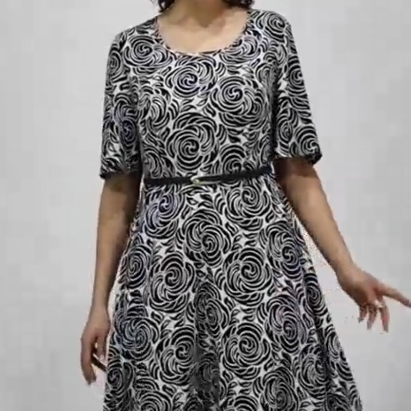 Κομψό μάξι φόρεμα με στάμπα και ζώνη-GR