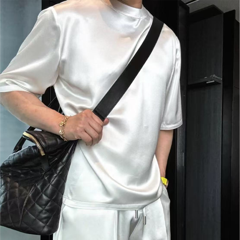 Ανδρική casual μονόχρωμη μπλούζα και βερμούδα δύο τεμαχίων-GR