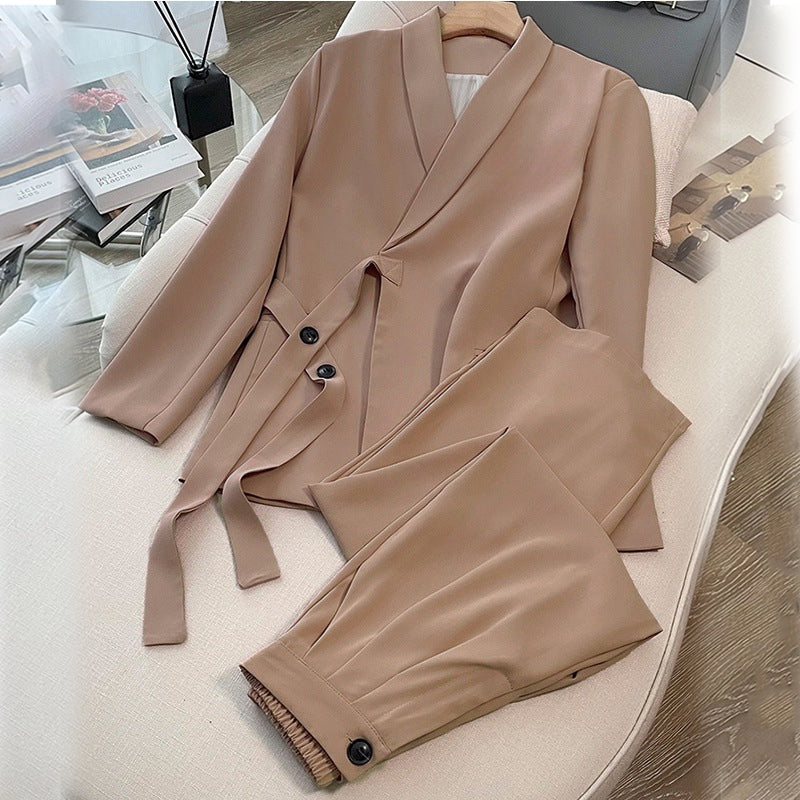 Γυναικείο σετ δύο τεμαχίων - σακάκι με κορδόνι μπροστά και παντελόνι με φαρδιά γραμμή-GR